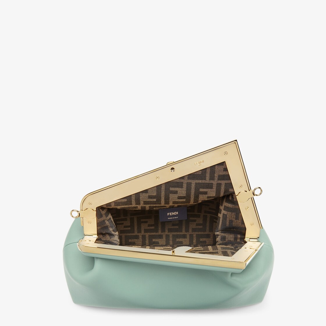 حقيبة Fendi First بحجم متوسط
