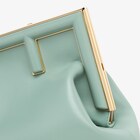 حقيبة Fendi First بحجم متوسط
