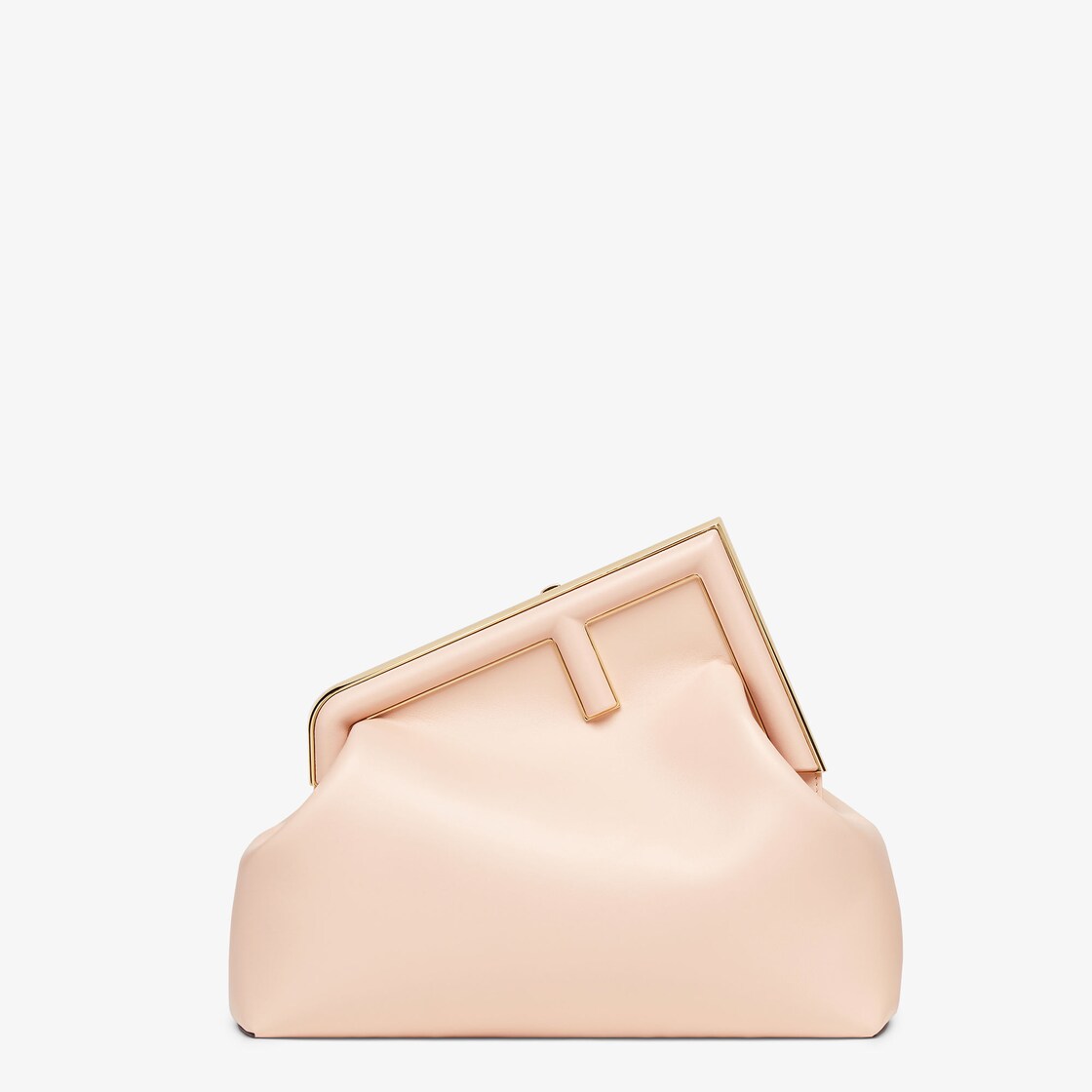 حقيبة Fendi First بحجم متوسط
