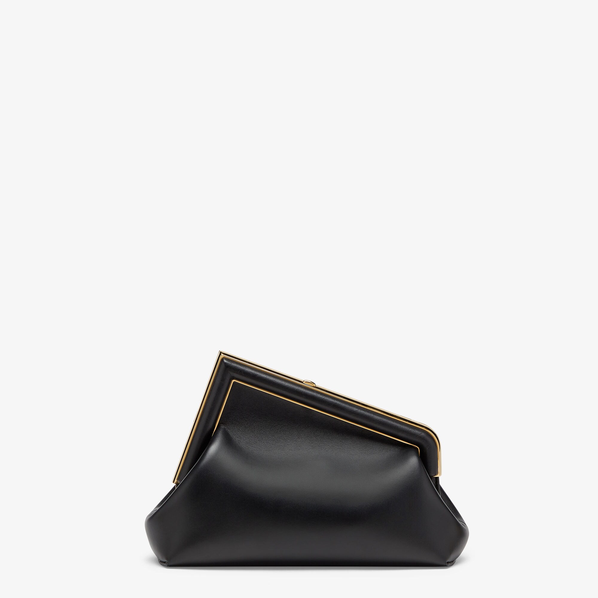 【テレビで話題】 スモール ファースト フェンディ レザー Fendi | ブラック 靴