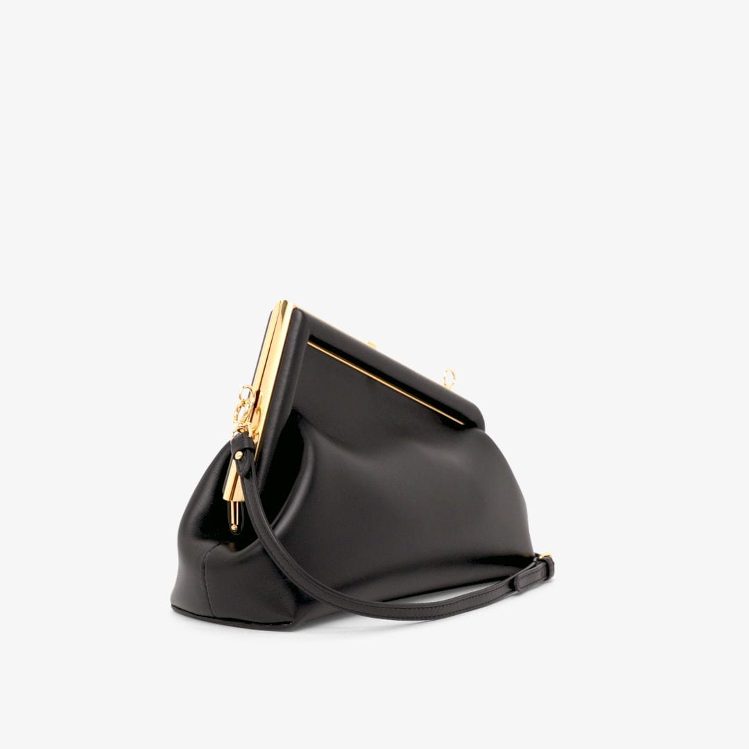 小型款式FENDI First