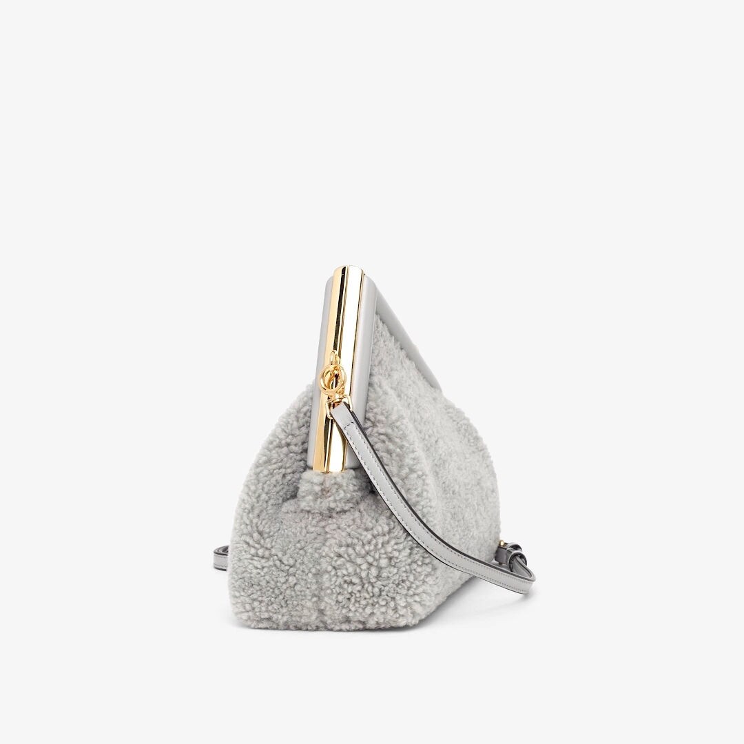 حقيبة Fendi First بحجم صغير