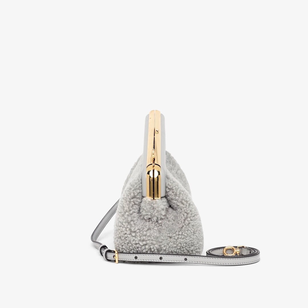 حقيبة Fendi First بحجم صغير