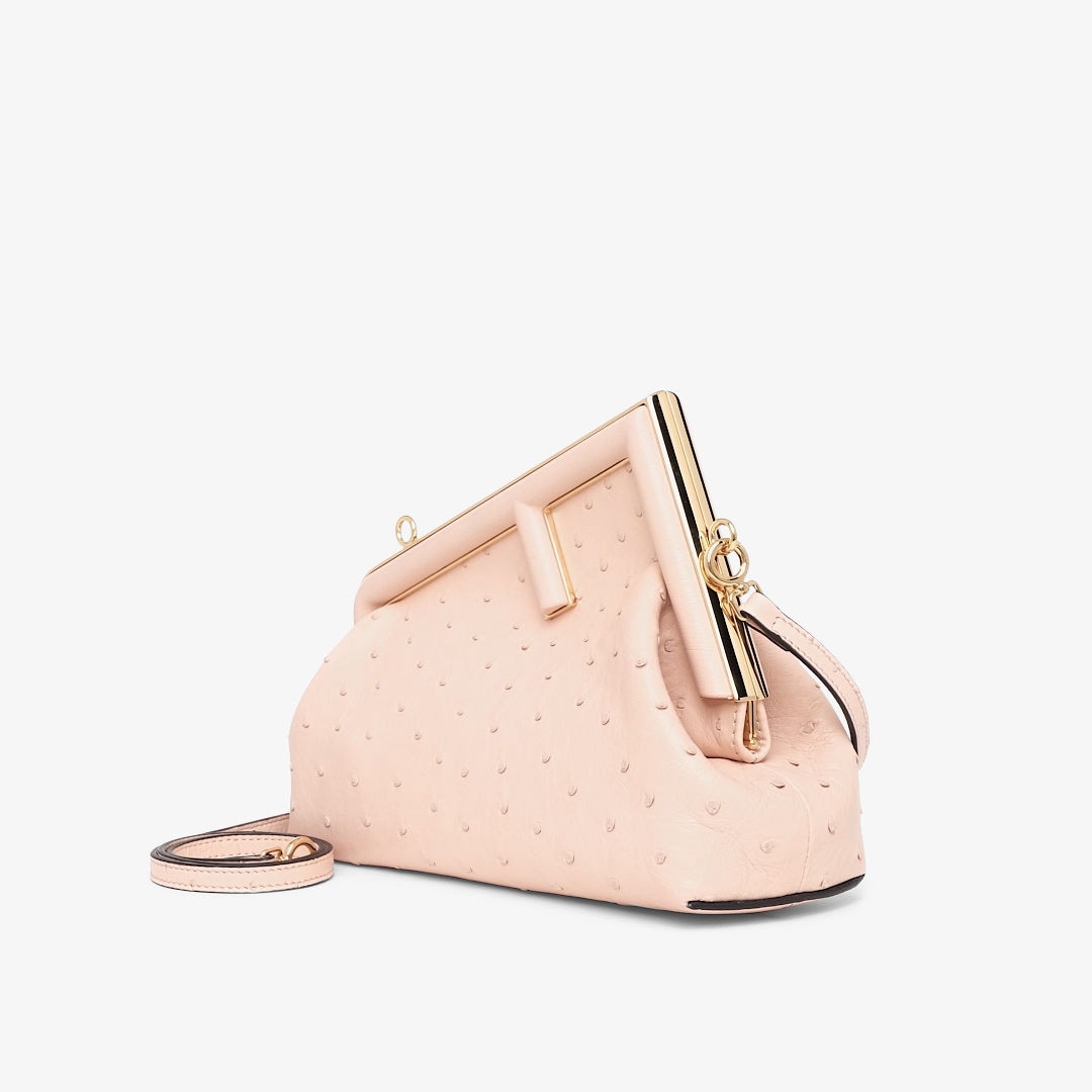 حقيبة Fendi First بحجم صغير