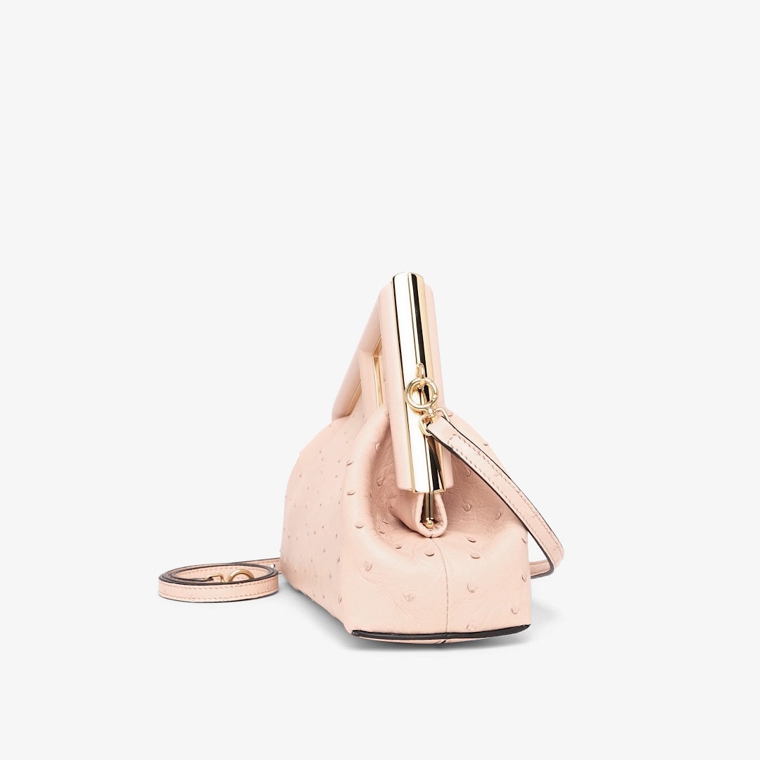 حقيبة Fendi First بحجم صغير