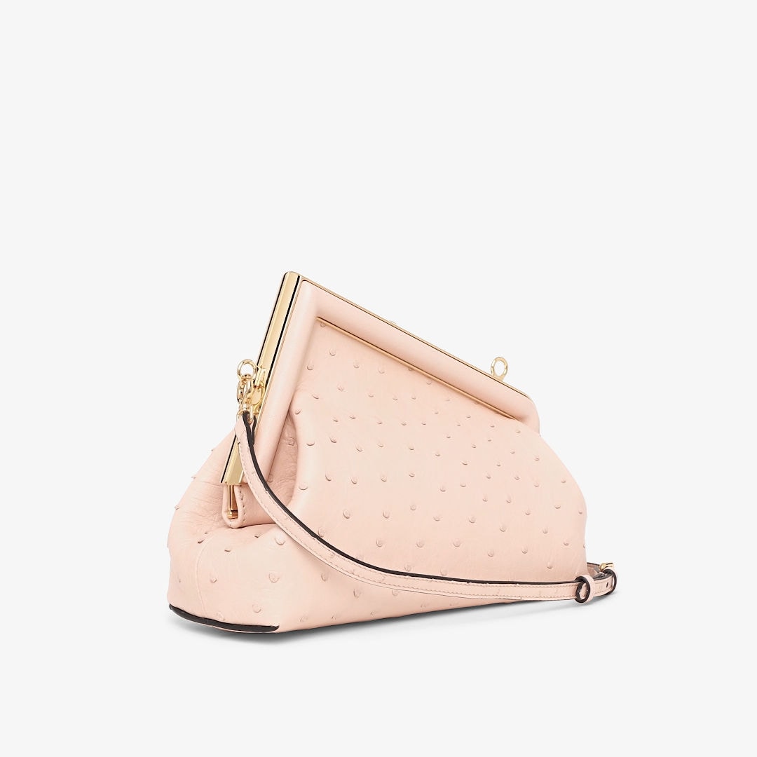 حقيبة Fendi First بحجم صغير