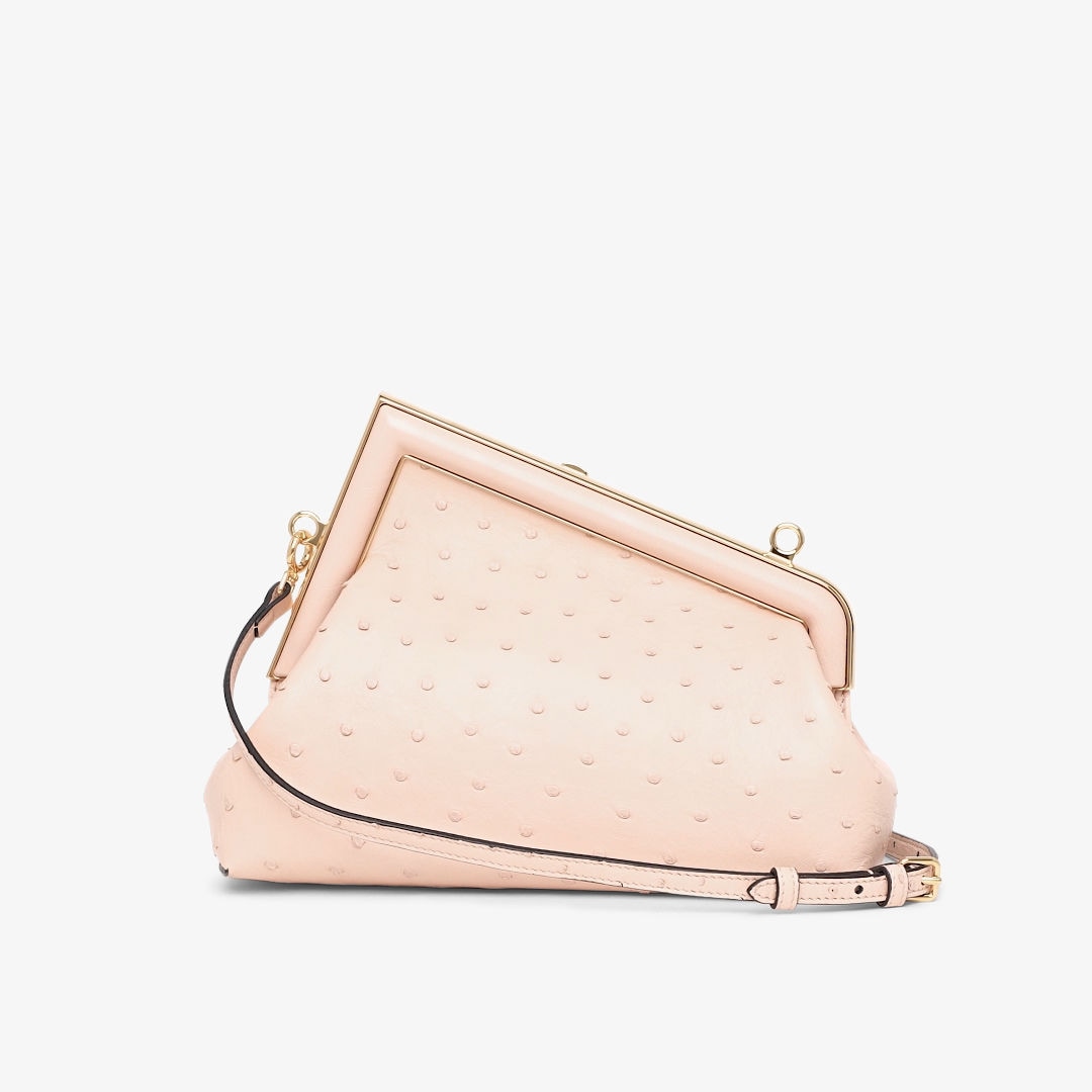 حقيبة Fendi First بحجم صغير