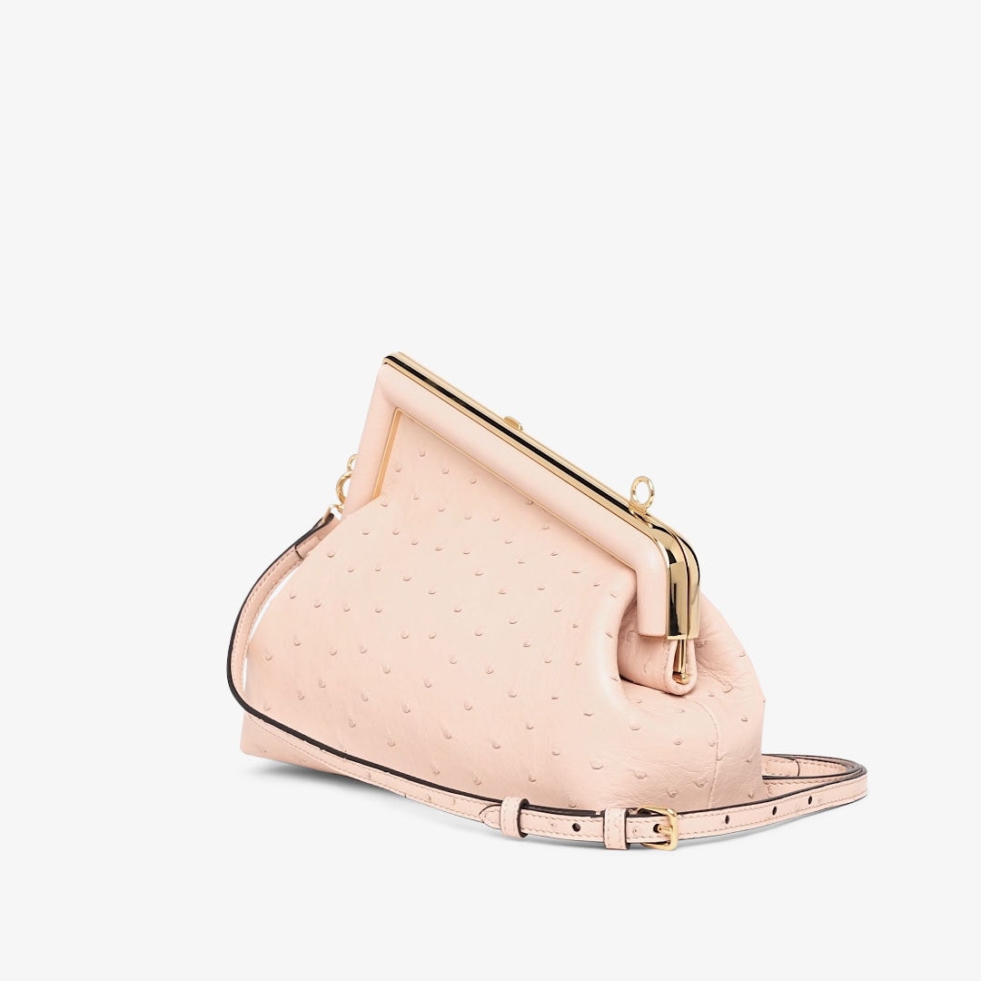 حقيبة Fendi First بحجم صغير