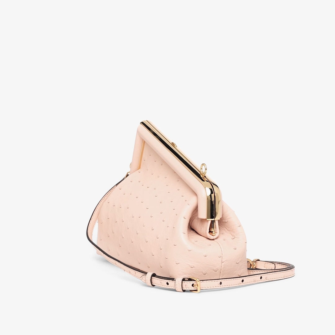 حقيبة Fendi First بحجم صغير