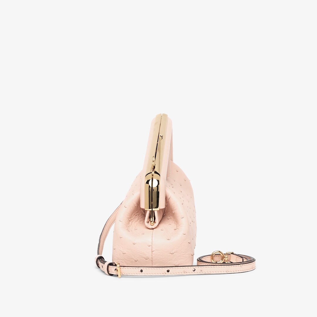 حقيبة Fendi First بحجم صغير