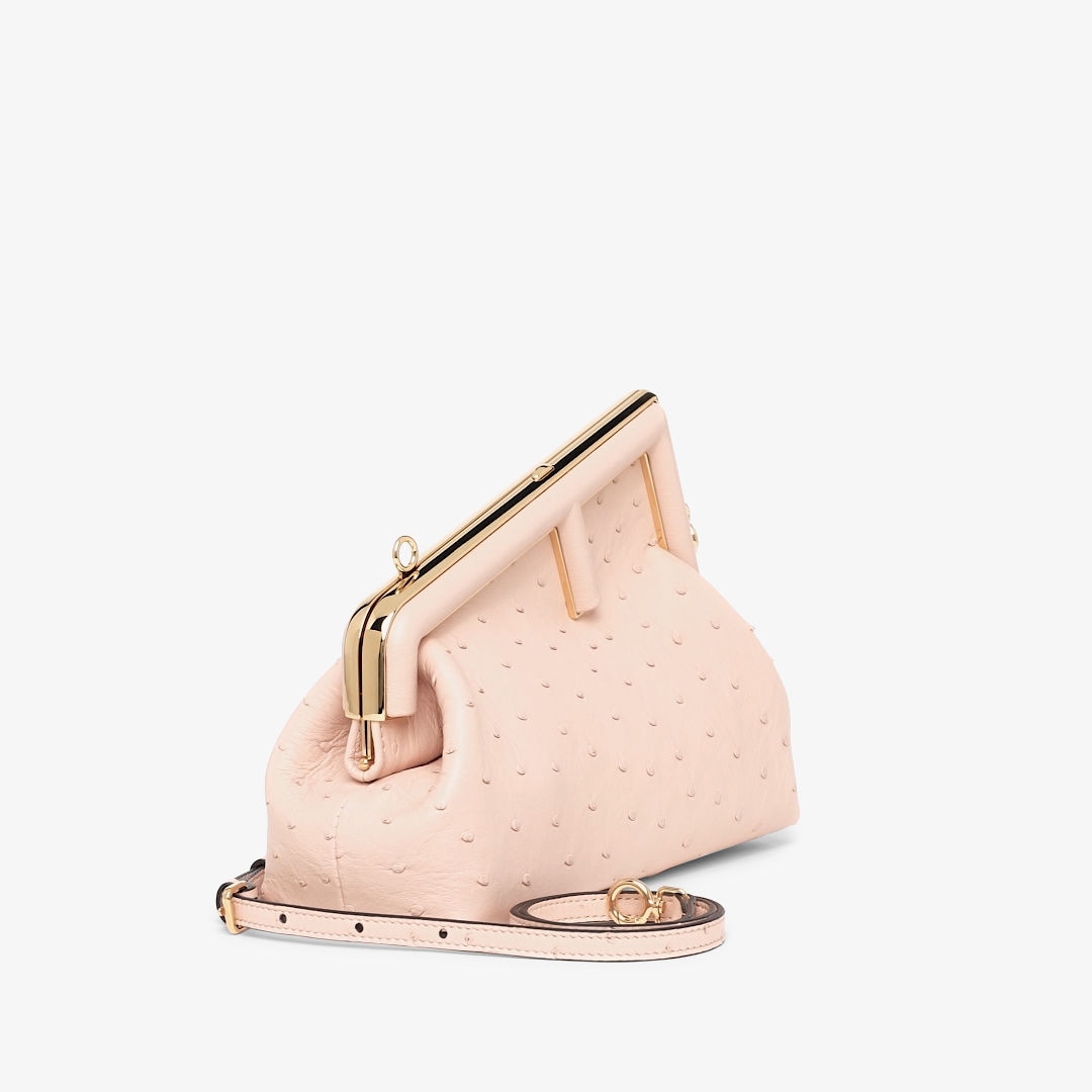 حقيبة Fendi First بحجم صغير