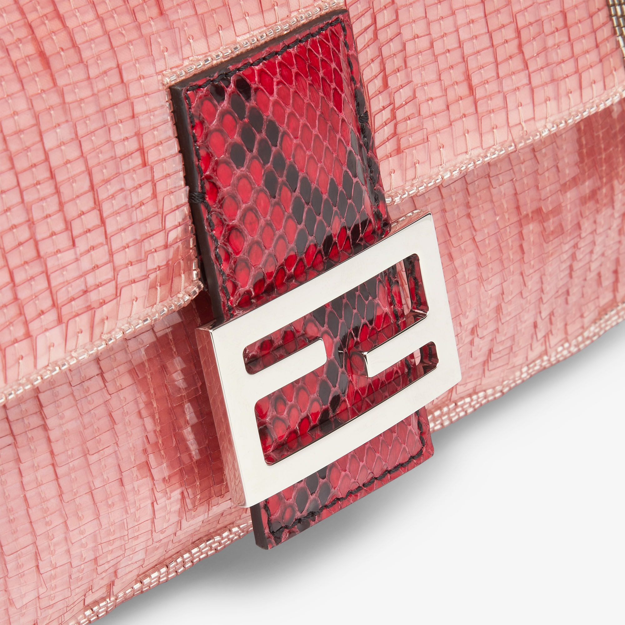 バゲット チェーン付き 長財布 レザー ピンク | Fendi