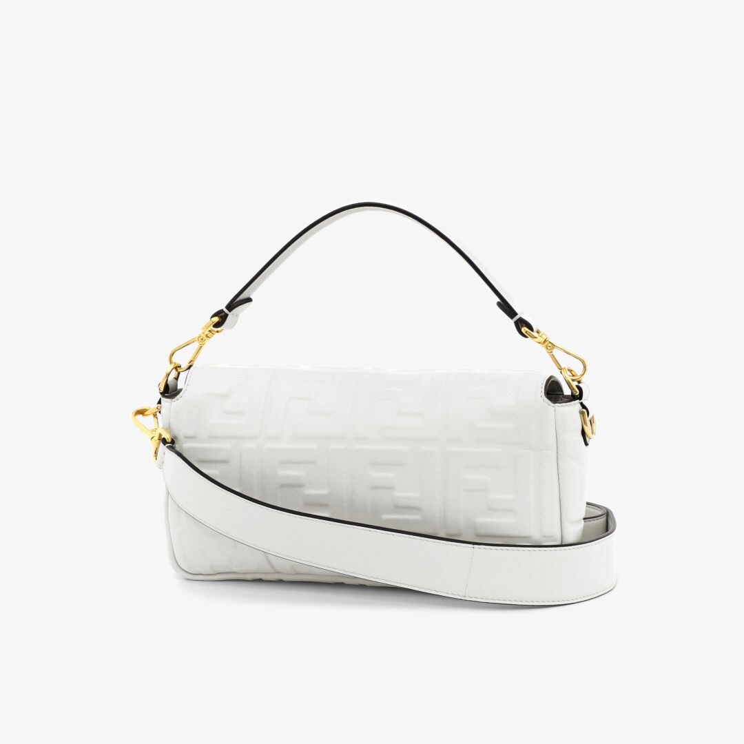 Baguette - White leather bag | Fendi