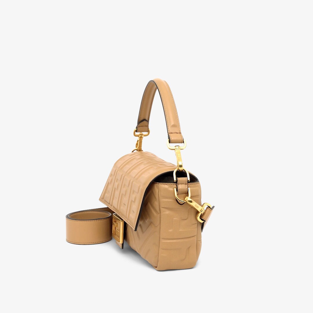 Fendi 2025 baguette beige