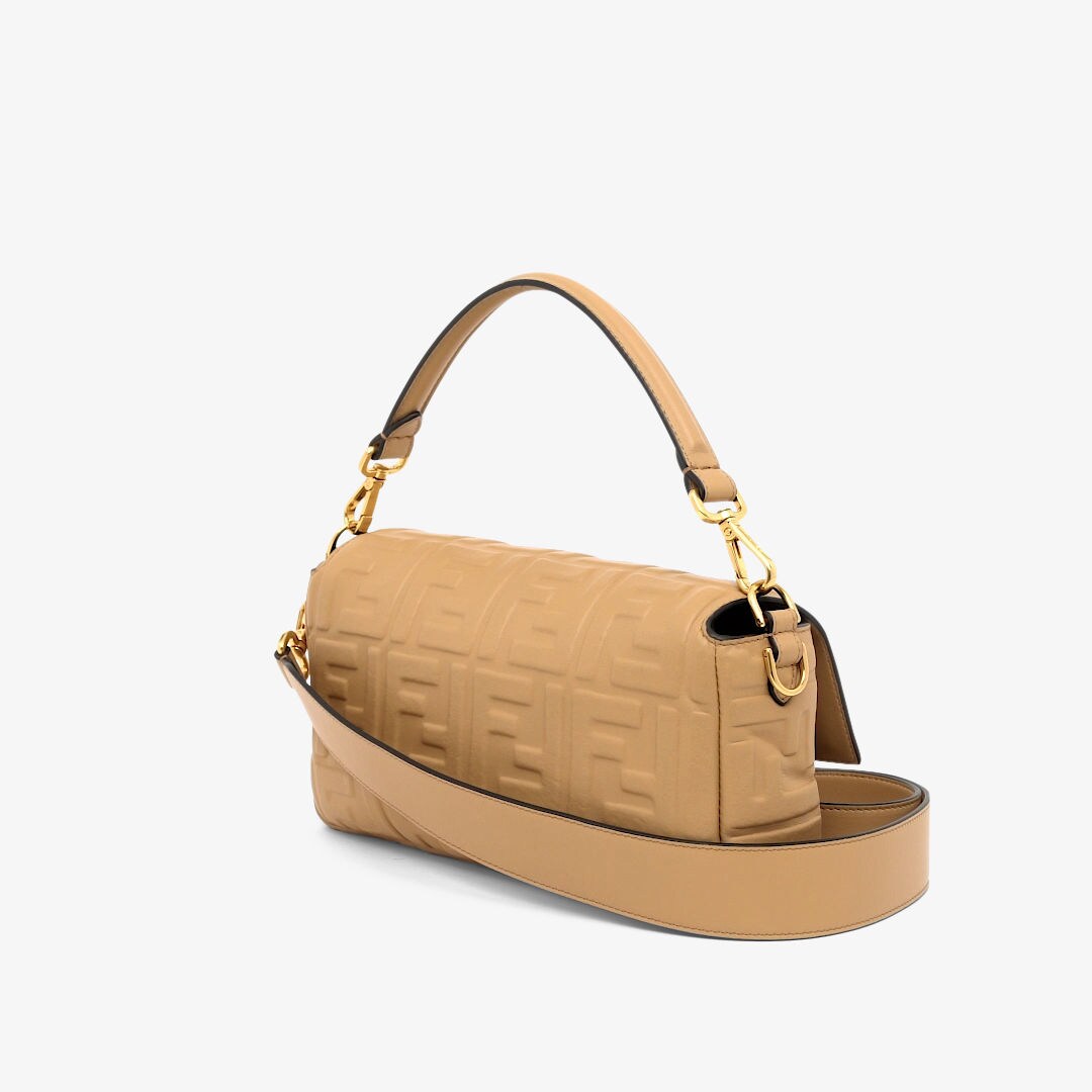 Baguette Beige leather bag Fendi