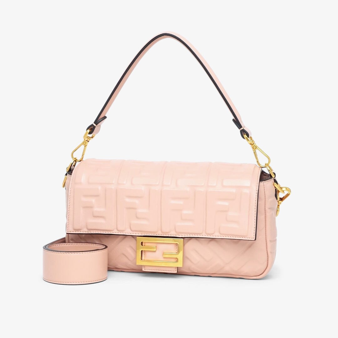 Baguette leather handbag Fendi Pink in Leather - 24559686