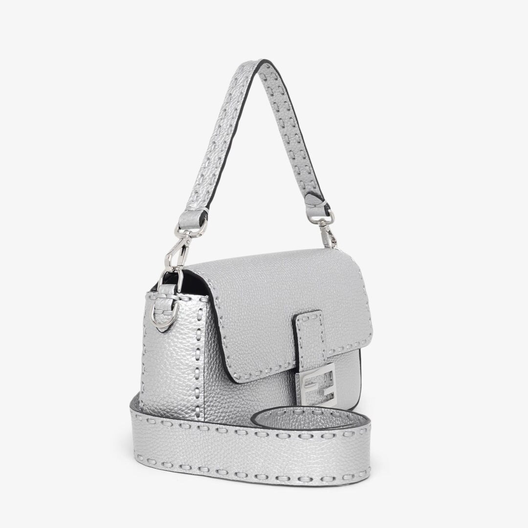 バゲット カーフレザー シルバー | Fendi バゲット カーフレザー シルバー | Fendi