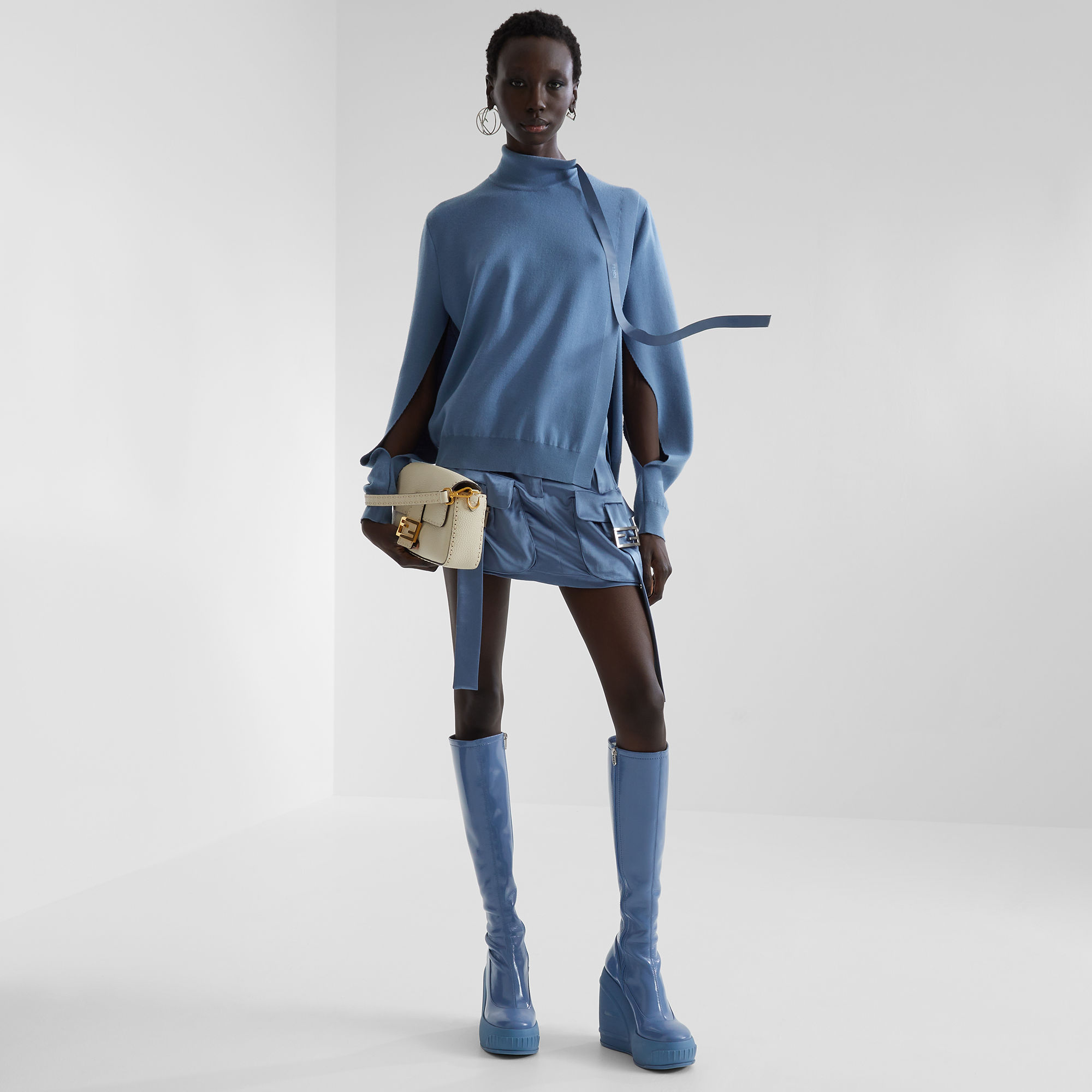 ファッションショー - ブルー パテントレザー ブーツ | Fendi