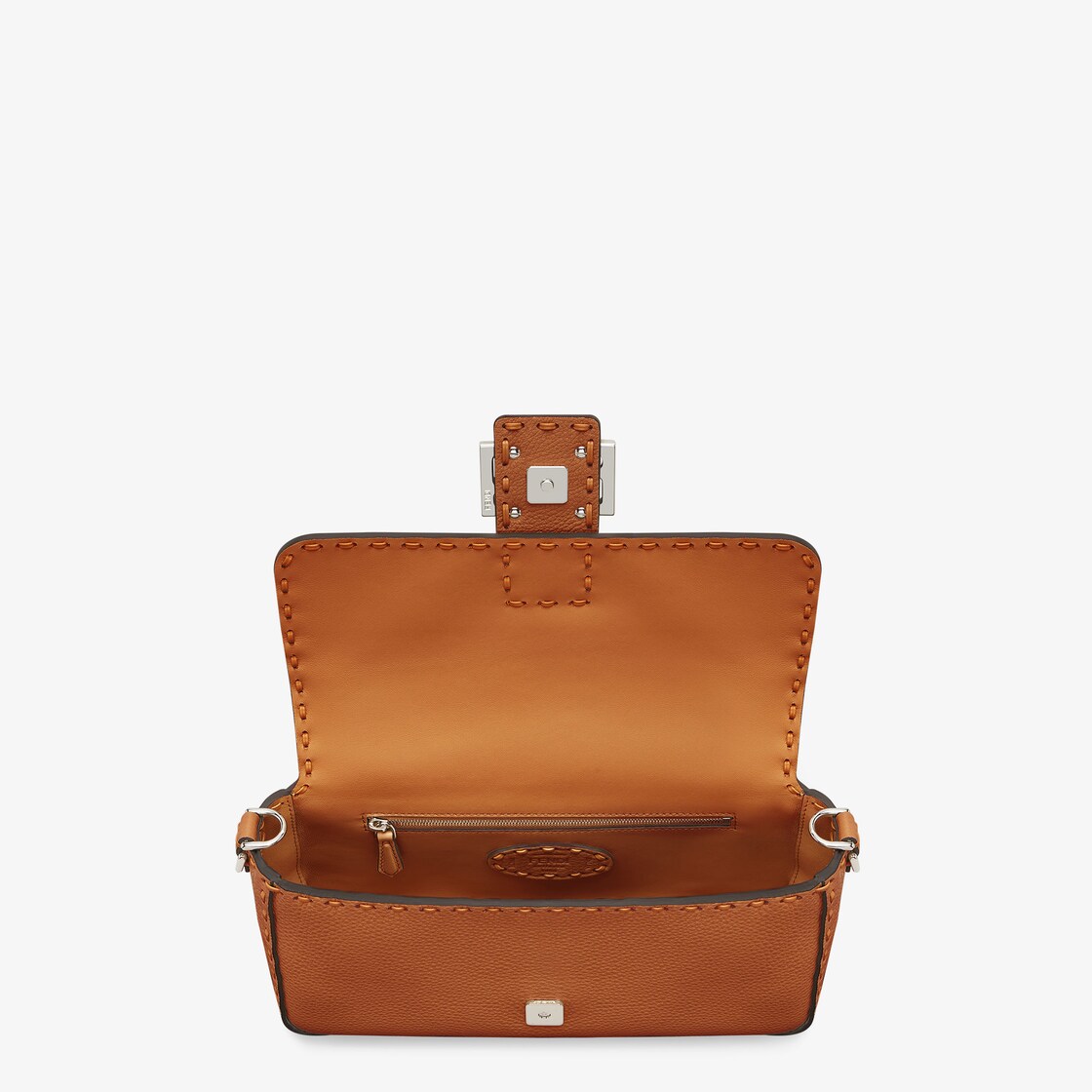 【関税&送料込】Fendi Baguette Cuoio Romano D Regular Baguette Cuoio Romano leather Black | Fendi