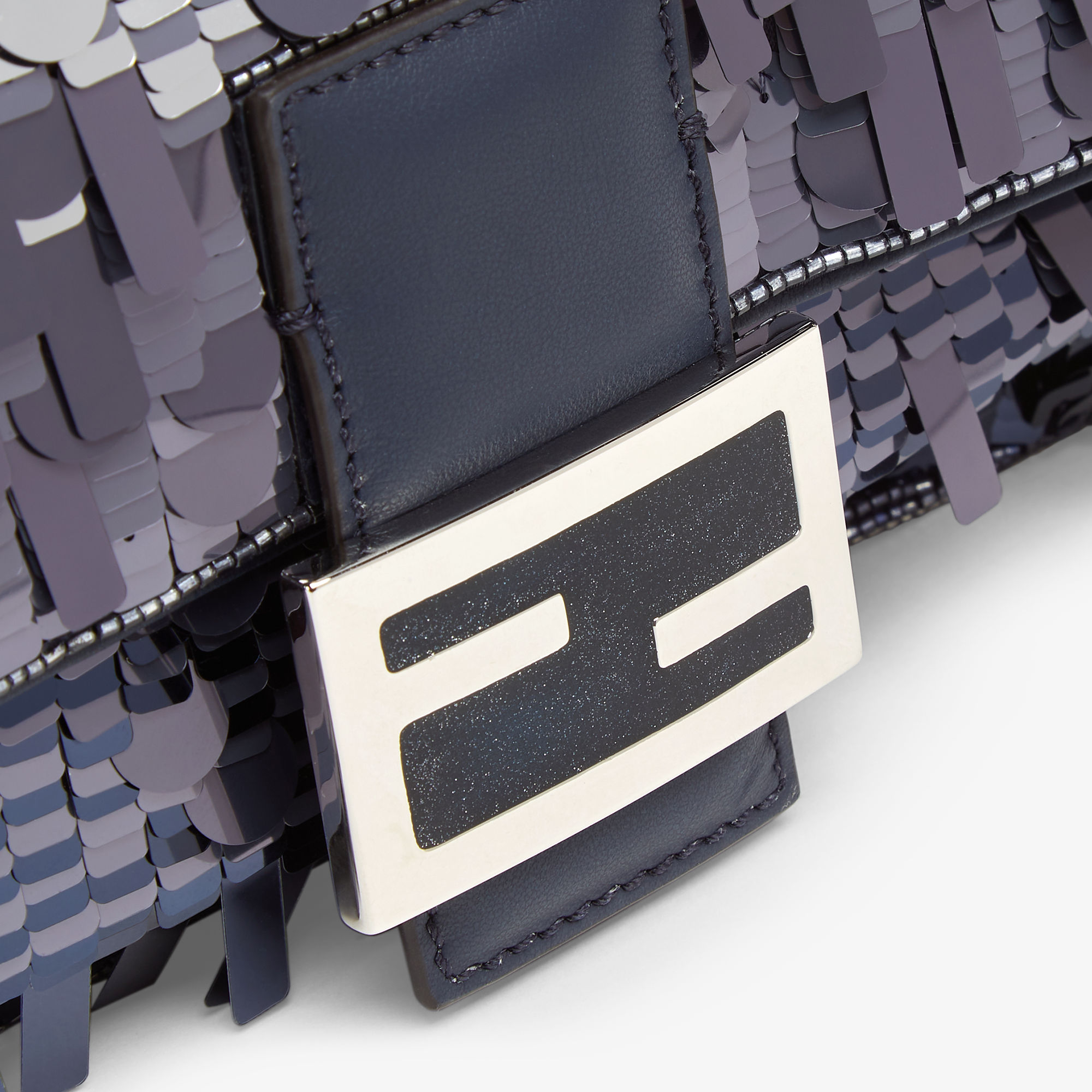 バッグ・カバンその他 Fendi BAGUETTE SLIDES A Fendi Baguette In Sterling Silver By Tiffany & Co. | a+