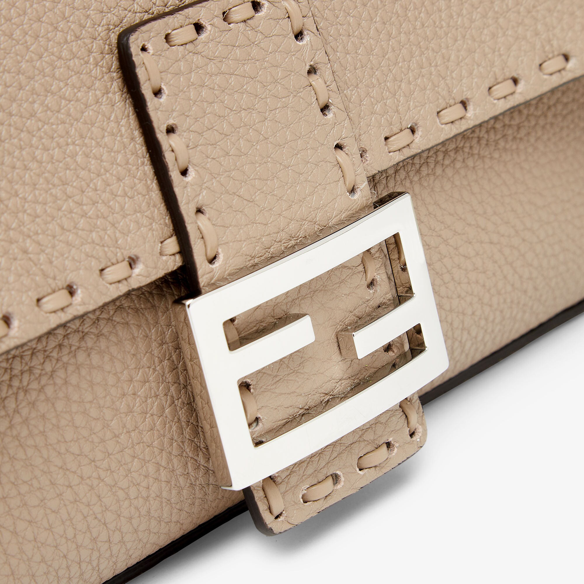 Baguette Cuoio Romano leather Gray | Fendi