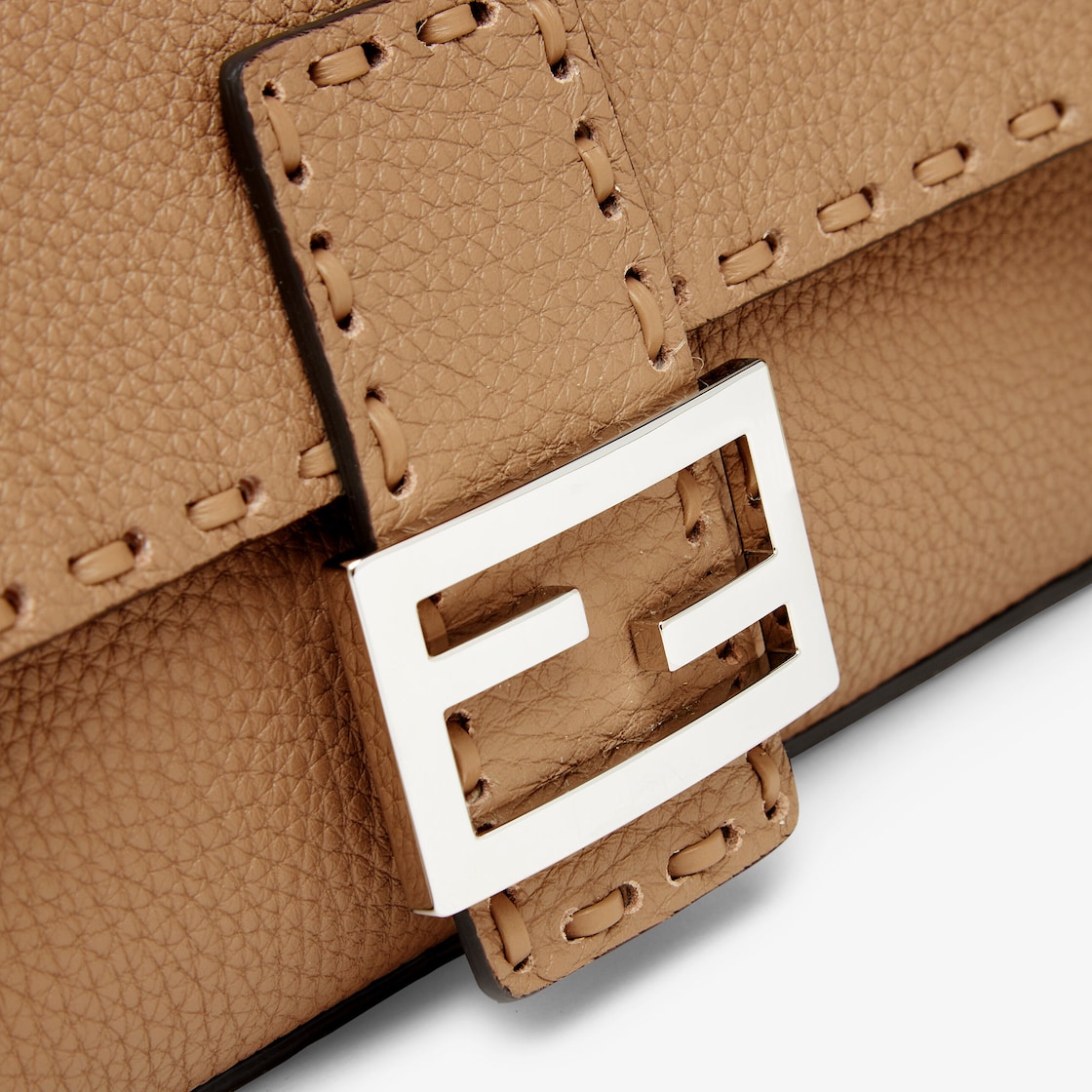 バゲット カーフレザー ブラウン | Fendi バゲット カーフレザー ブラウン | Fendi