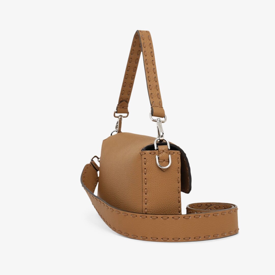 バゲット カーフレザー ブラウン | Fendi