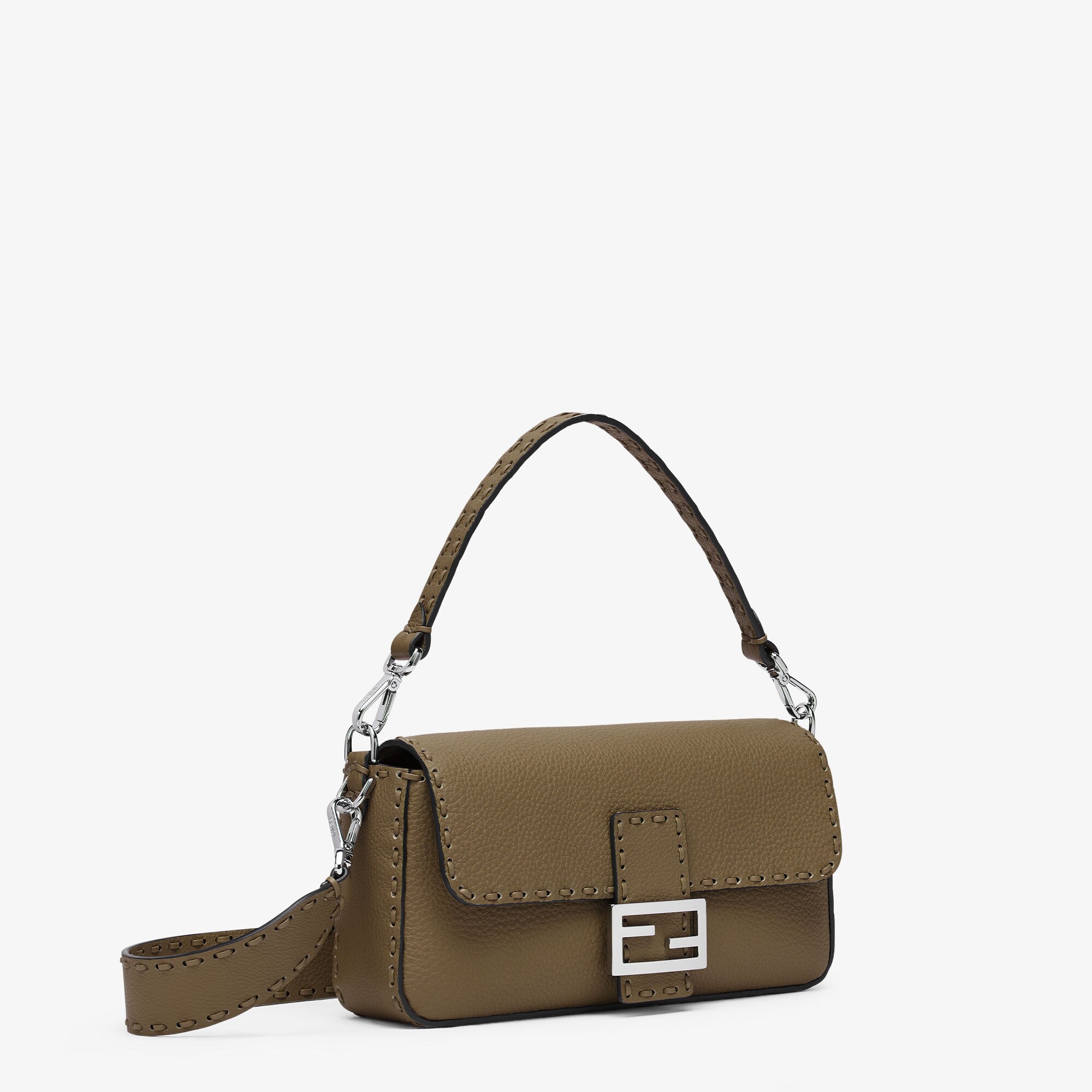 FENDI 新作 バゲット お洒落バッグ レザー&クリスタル Baguette FENDI 新作 バゲット お洒落バッグ レザー&クリスタル Baguette