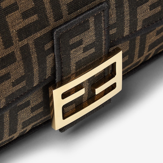 Fendi Iconic medium Baguette bag, created in 1997 which went | Thumbnail 5