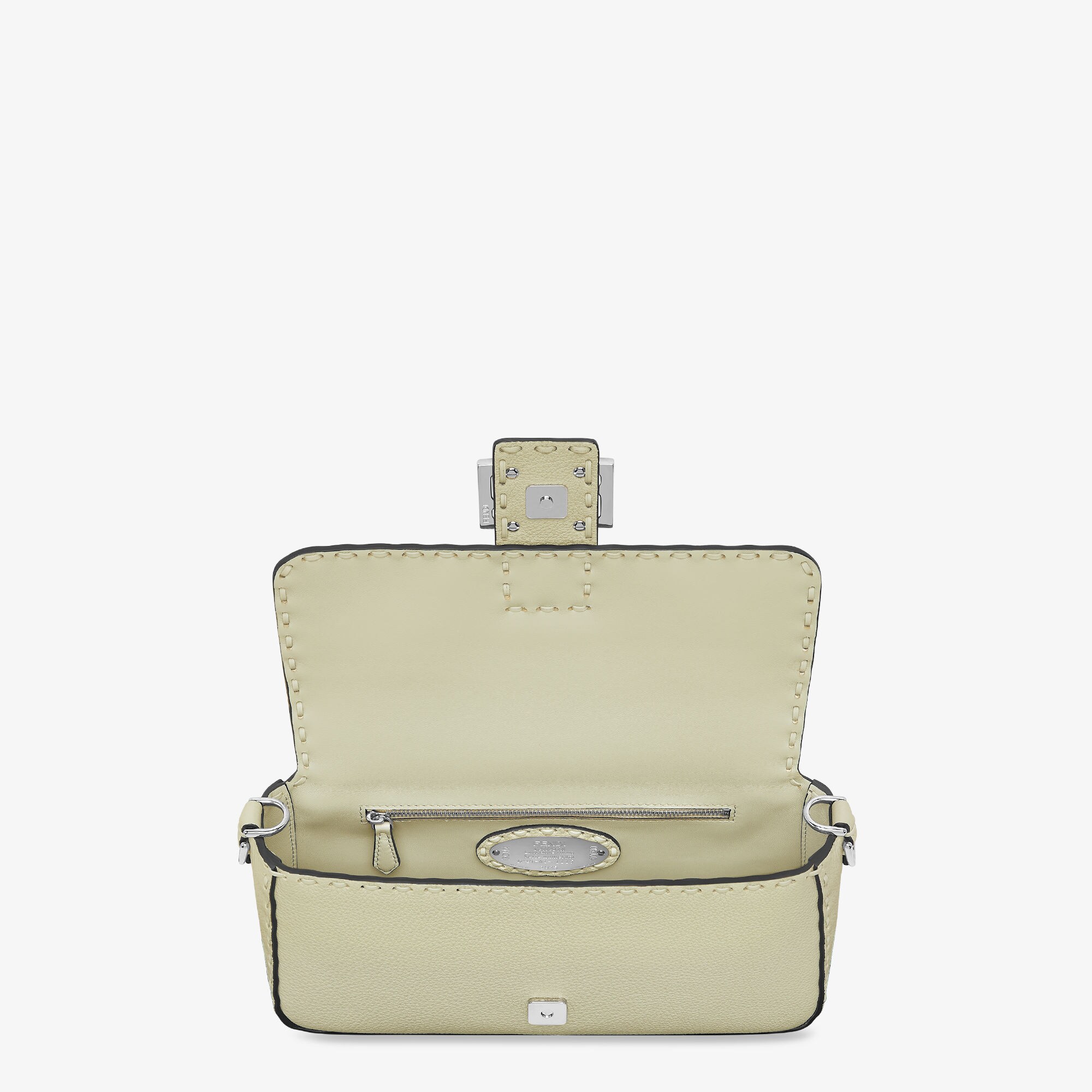 Baguette Cuoio Romano leather Green | Fendi