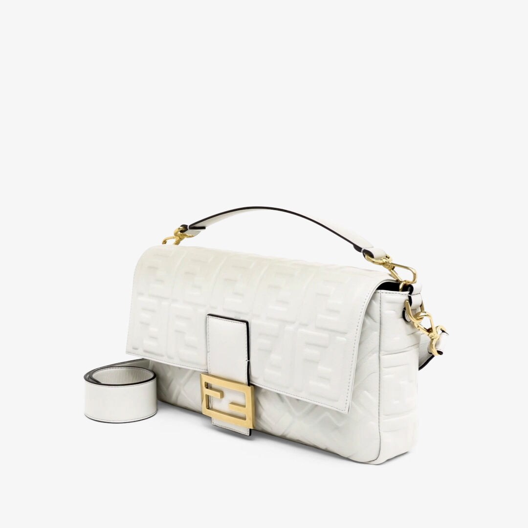 Fendi large outlet baguette