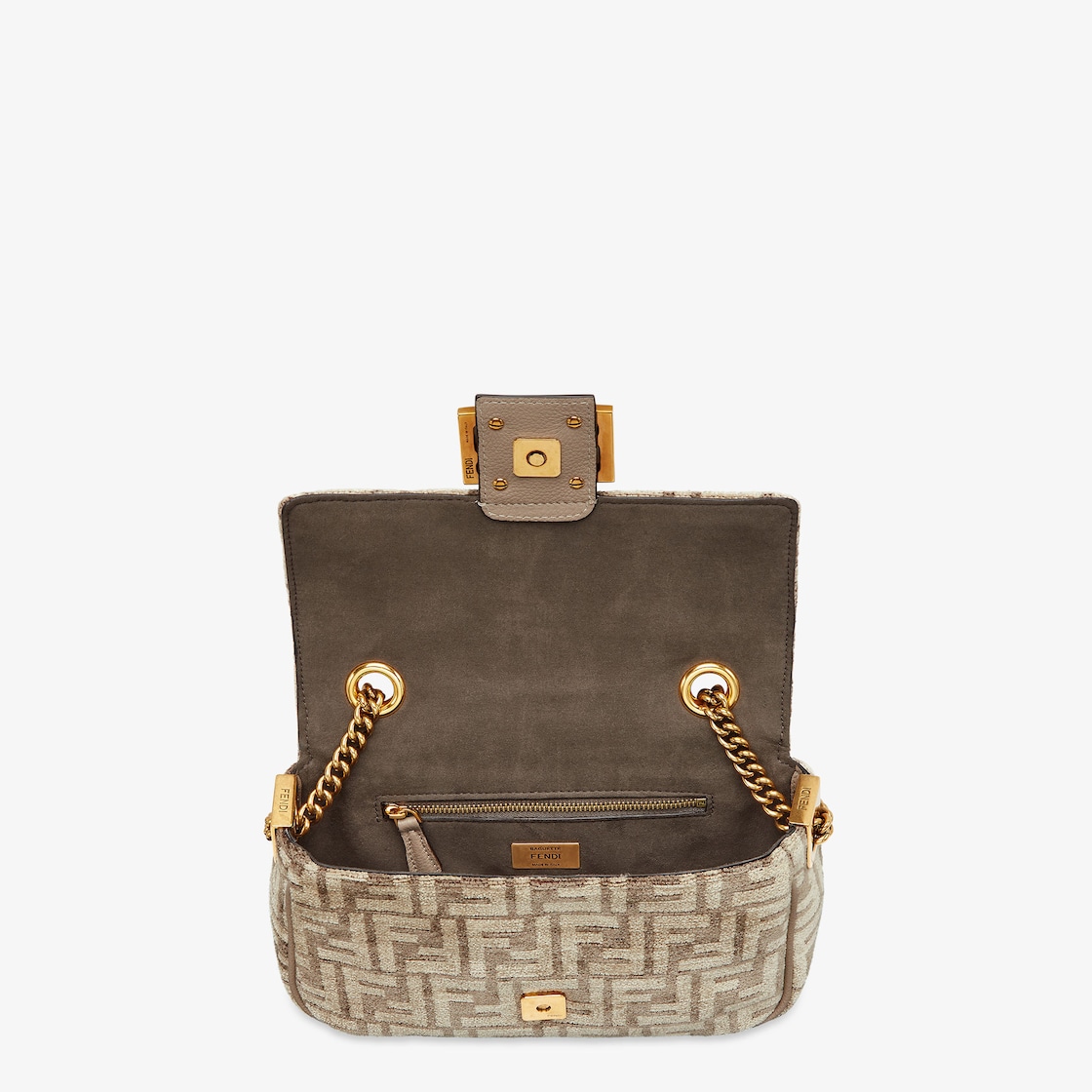 Fendi bag outlet with chain strap