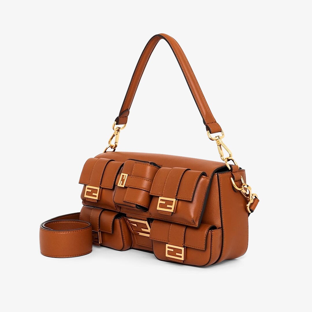 Multipocket Baguette Brown leather bag Fendi