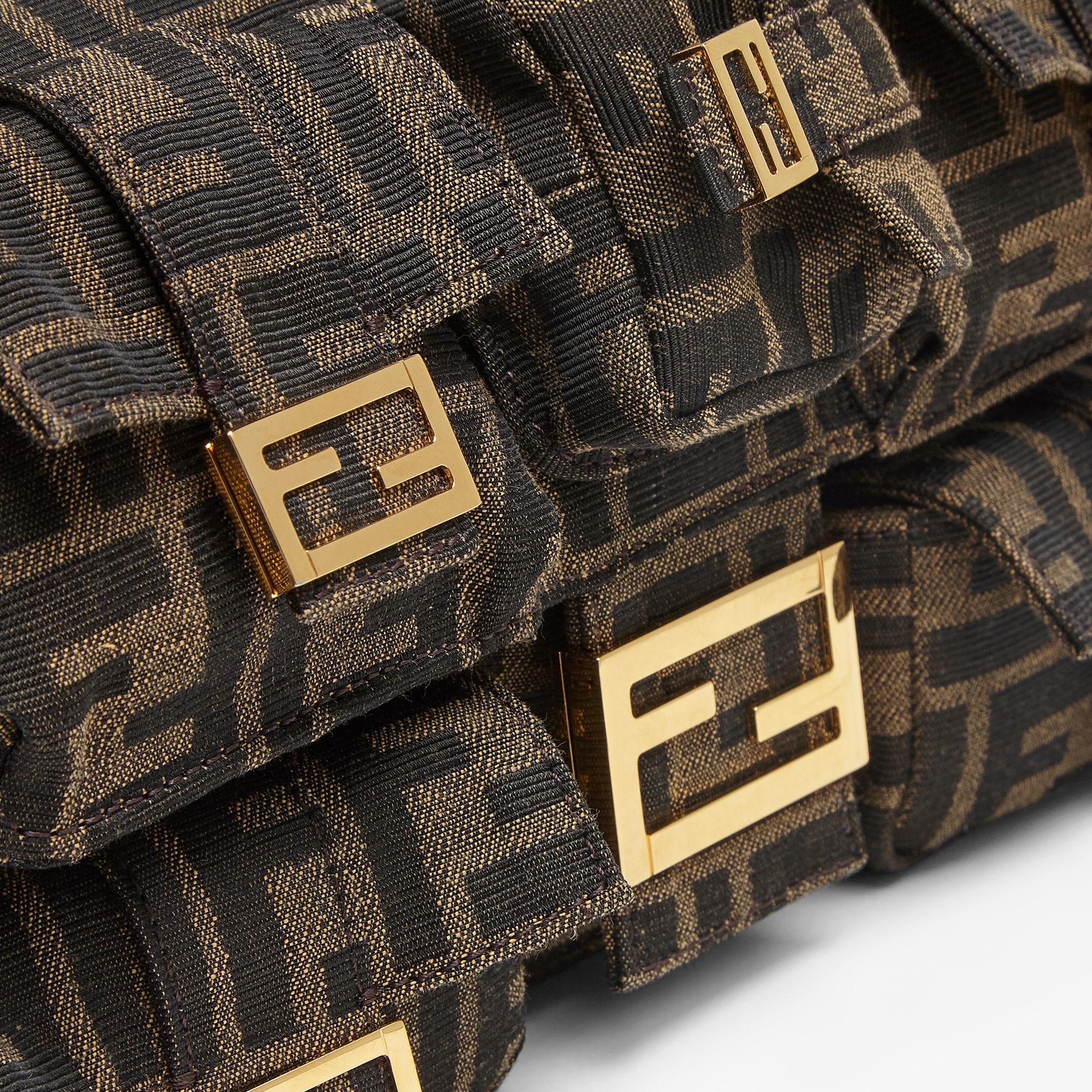 マルチポケット バゲット ファブリック ブラウン | Fendi マルチポケット バゲット ファブリック ブラウン | Fendi