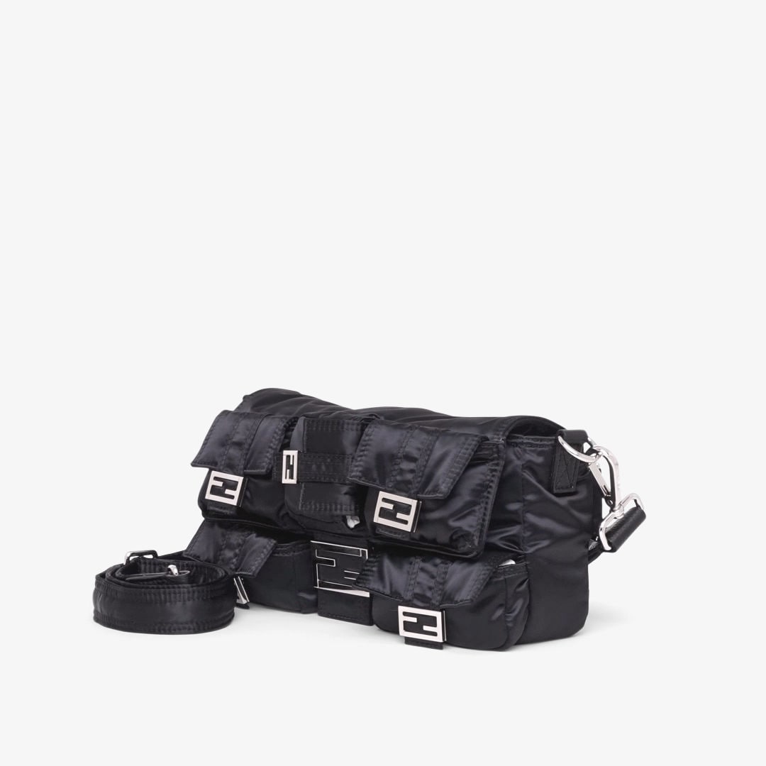 Multipocket Baguette - Black nylon bag