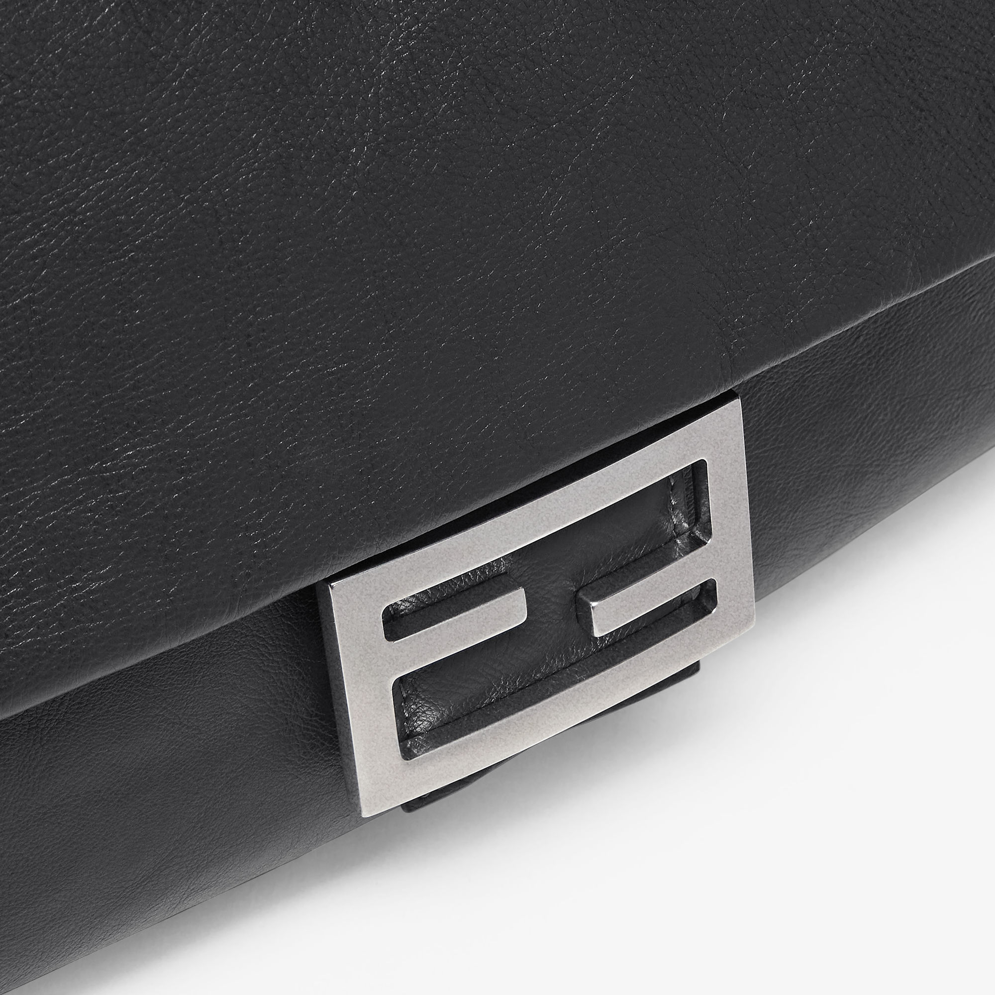 Baguette Chain Large Leather Black | Fendi Baguette Chain Large Leather Black | Fendi