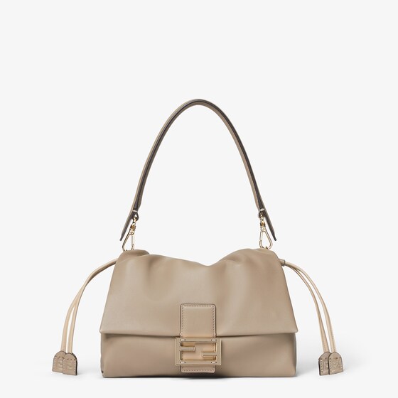 Fendi Mamma Baguette Medium In Gray