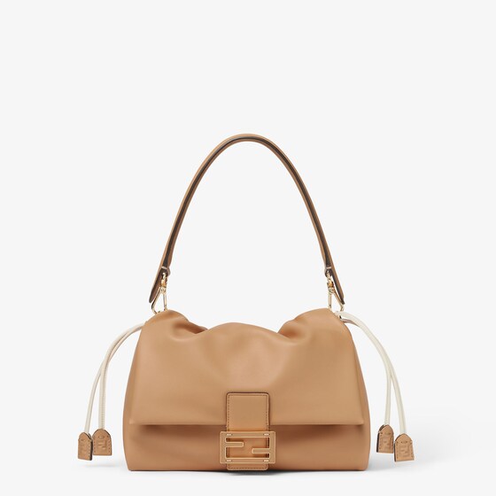Fendi Mamma Baguette Medium In Sand