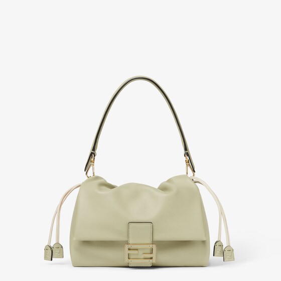 Fendi Mamma Baguette Medium In Green