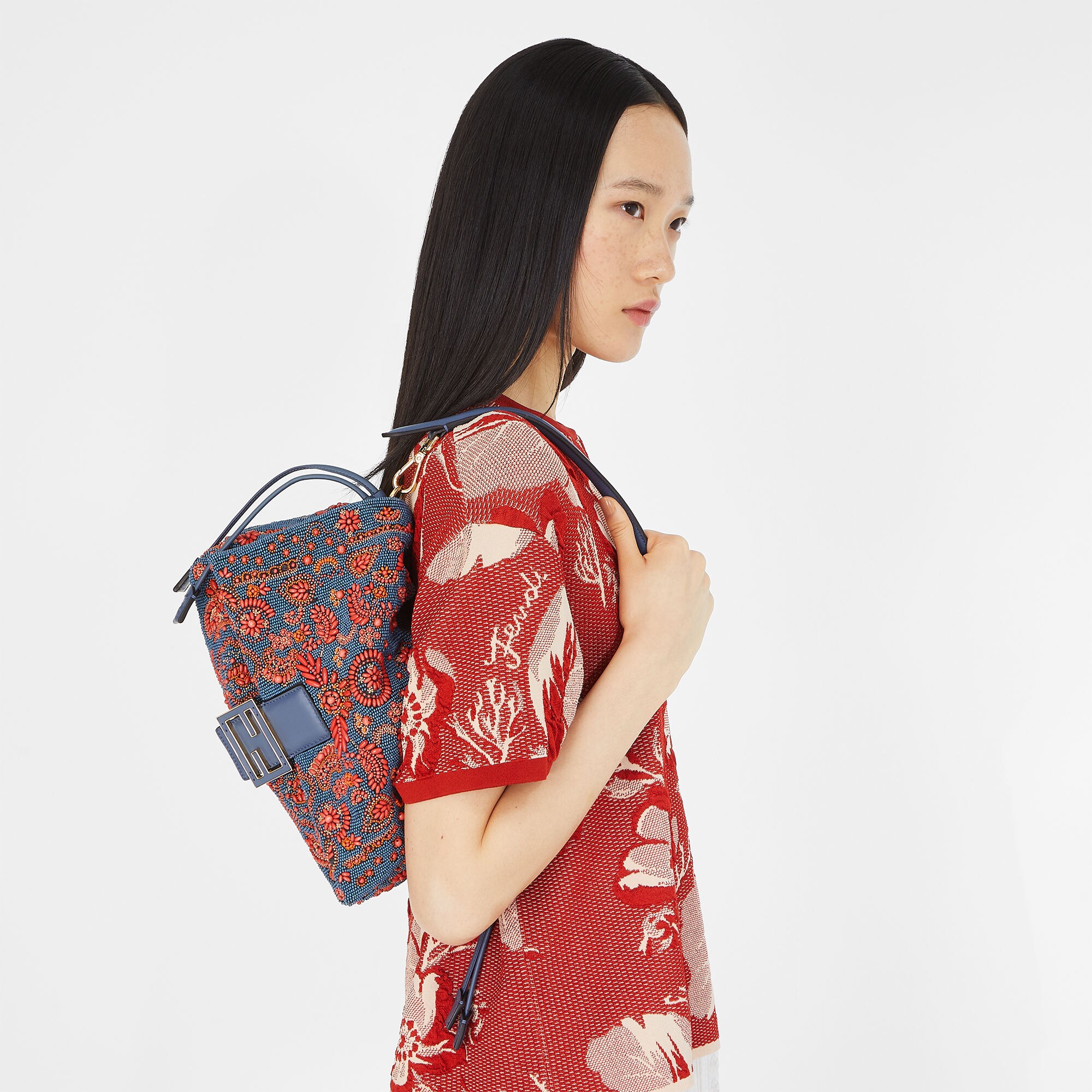【FENDI】Mamma Baguette ミディアム バッグ★ブルー Mamma Baguette Medium Sequins or crystals Multicolour | Fendi