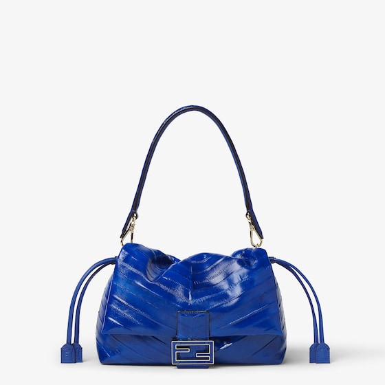 Fendi Mamma Baguette Medium In Blue