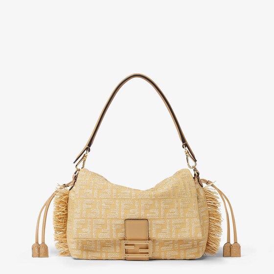 Fendi Mamma Baguette Medium In Sand
