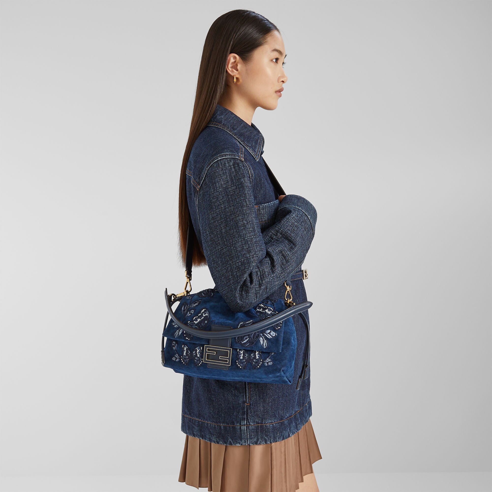 Mamma Baguette Medium Fabric Blue | Fendi