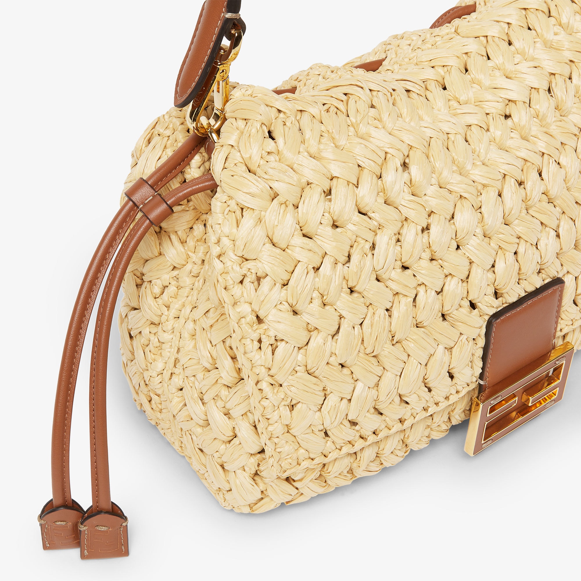 バゲット® ソフト ミディアム ラフィア ベージュ | Fendi