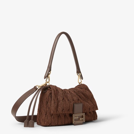 Fendi Mamma Baguette Medium | Thumbnail 4