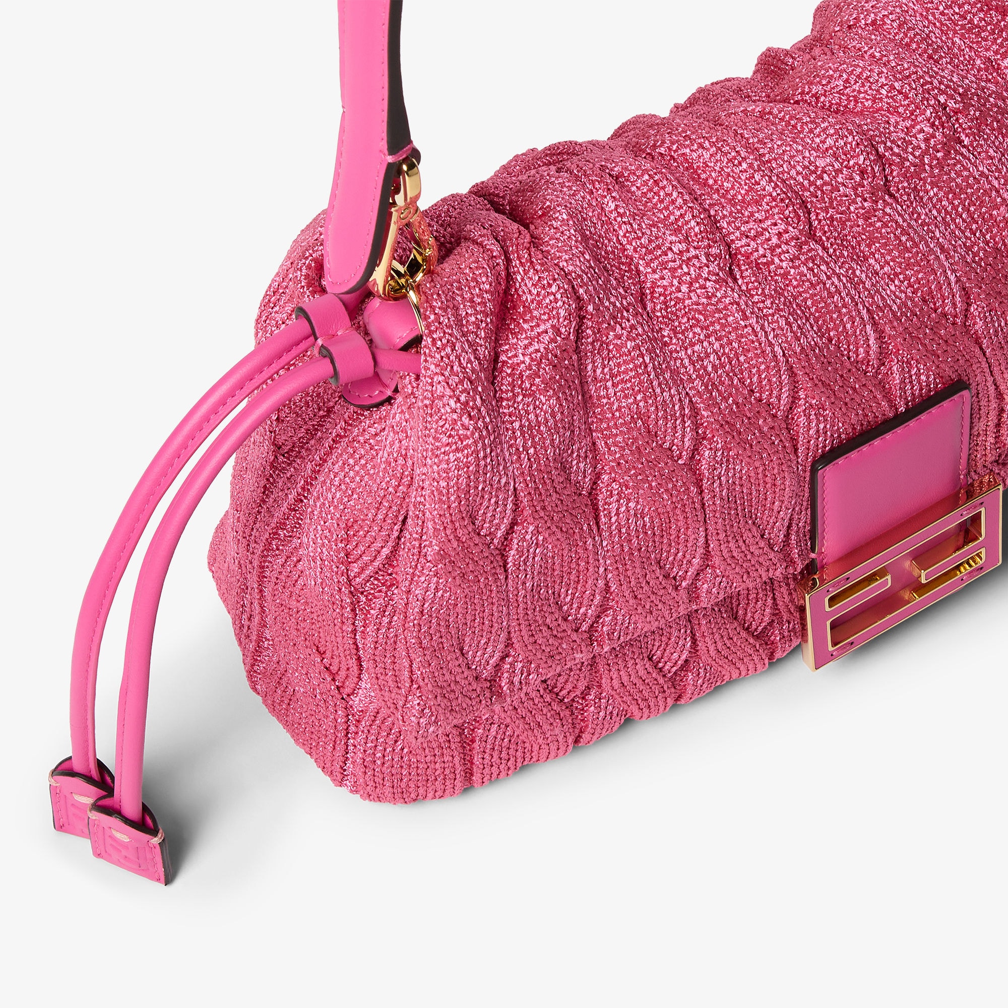 Mamma Baguette Medium - Pink | FENDI US