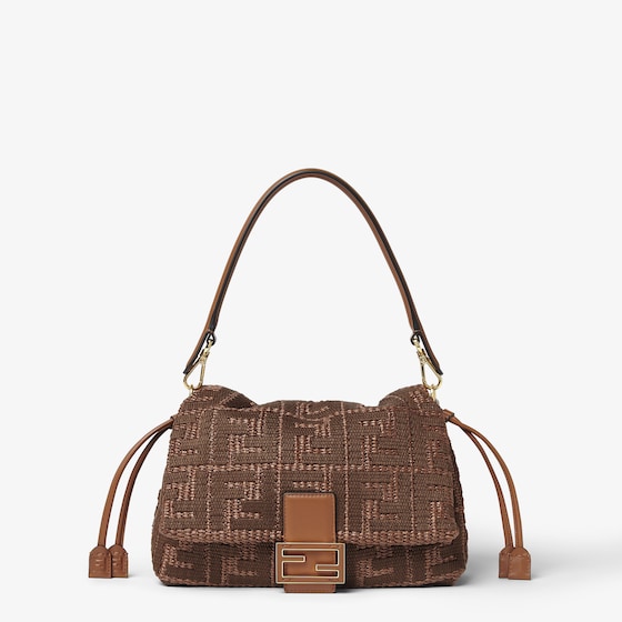 Fendi Mamma Baguette Medium In Brown