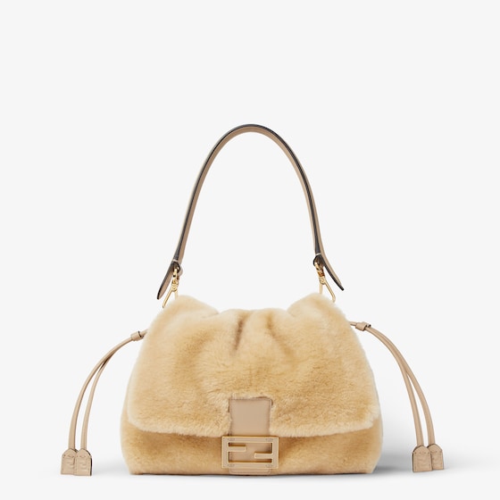 Fendi Mamma Baguette Medium In Sand