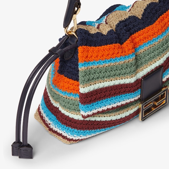 Fendi Baguette Soft Medium | Thumbnail 5
