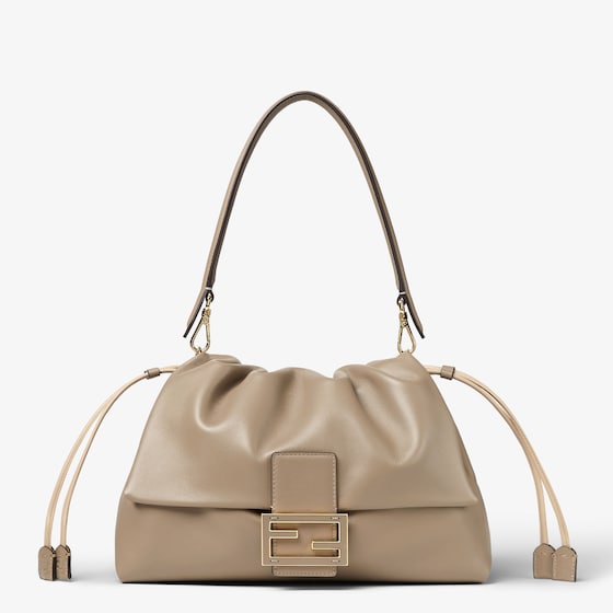 Fendi Mamma Baguette Large In Gray